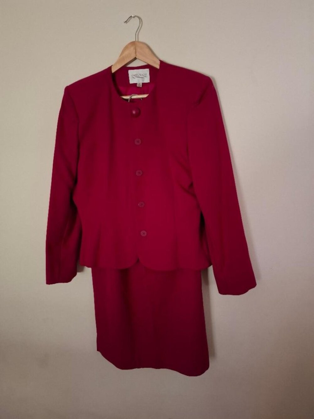 Vintage Karen Scott Women's Two-Piece Red Rose/Magenta Colored Suit Size 12